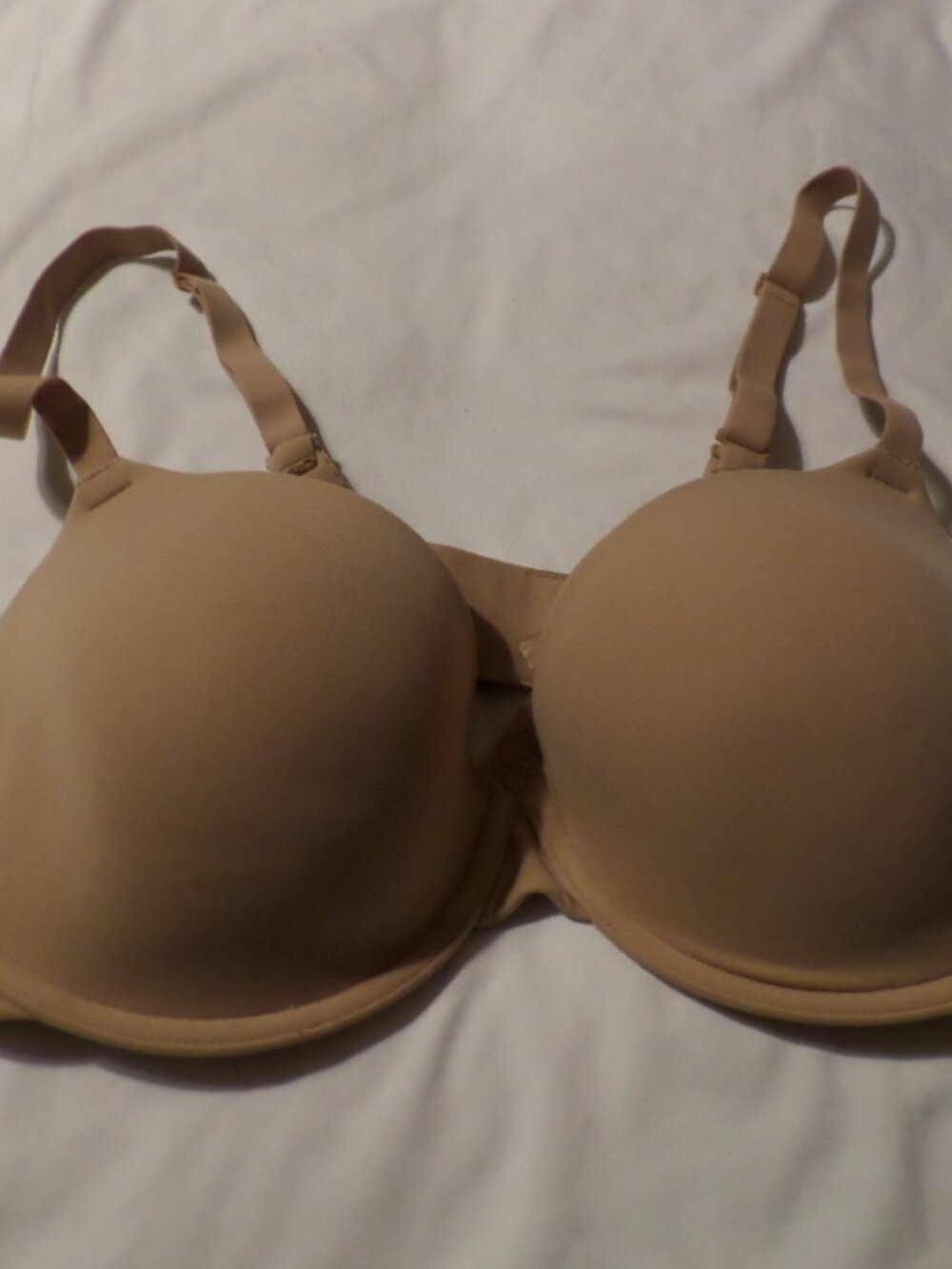 SKIMS Beige/Nude Underwire Bra – Size 38C NWOT (123)